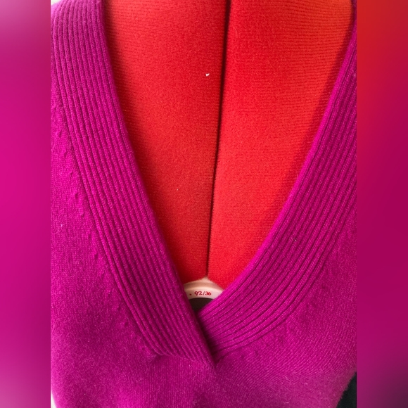 Barneys New York Cashmere Sweater w/ Capped Sleeves - Picture 2 of 7